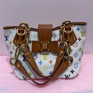 LOUIS VUITTON
Monogram Multicolor Annie MM White. Sold